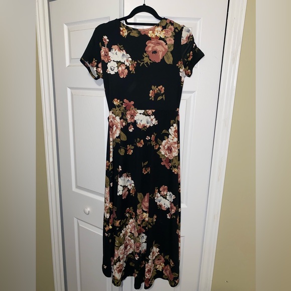 Eclipse floral dress- size s - Picture 2 of 3